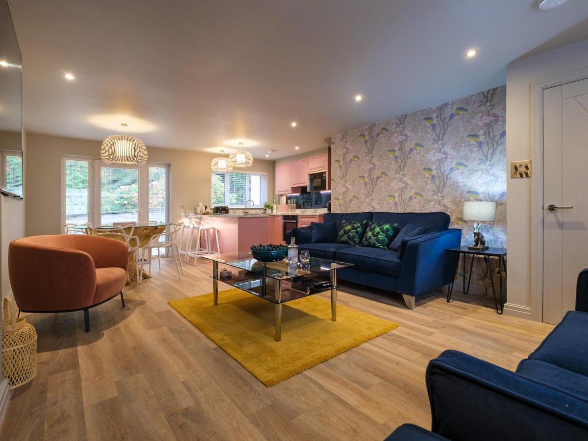 The Neon Rose Villa Bowness-on-Windermere Exteriör bild