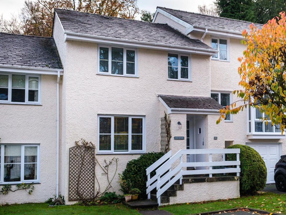 The Neon Rose Villa Bowness-on-Windermere Exteriör bild